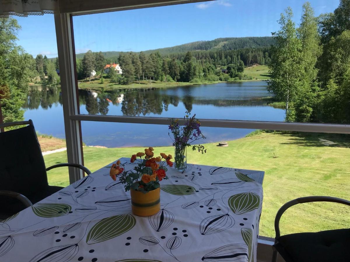 Villa Granhede -Sjoelaege Med Badtunna, Eldstad Med Mera Torsby Exterior foto