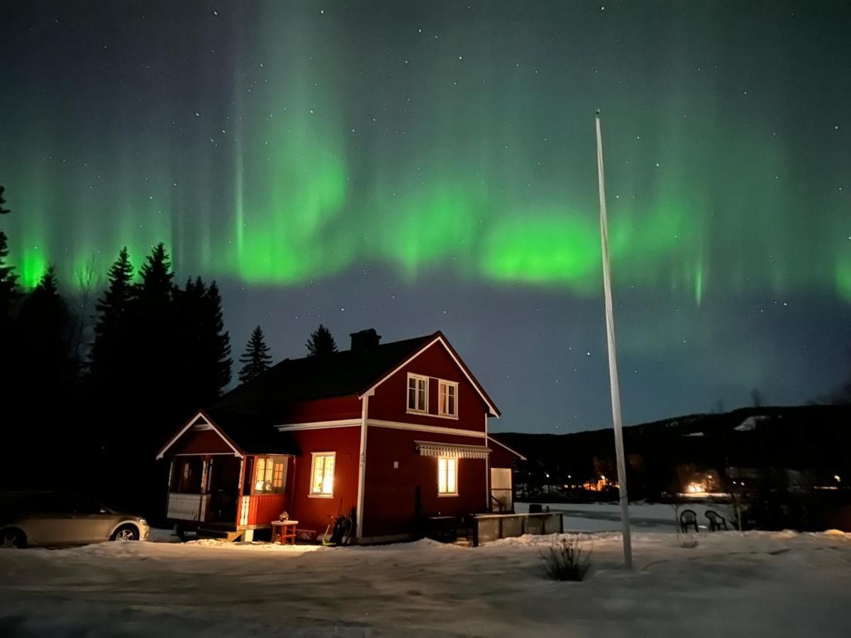 Villa Granhede -Sjoelaege Med Badtunna, Eldstad Med Mera Torsby Exterior foto